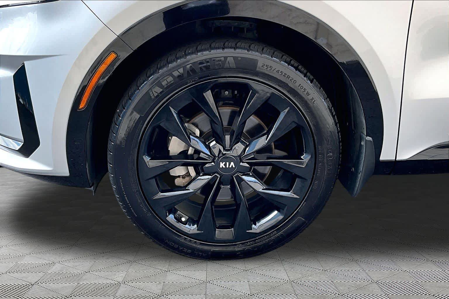 Used 2021 Kia Sorento SX FWD image 11