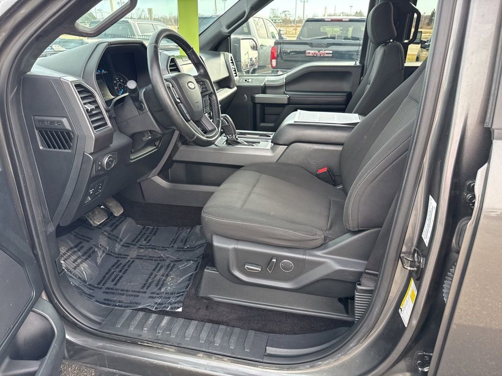 Used 2017 Ford F150 XLT w/ Equipment Group 302A Luxury image 21