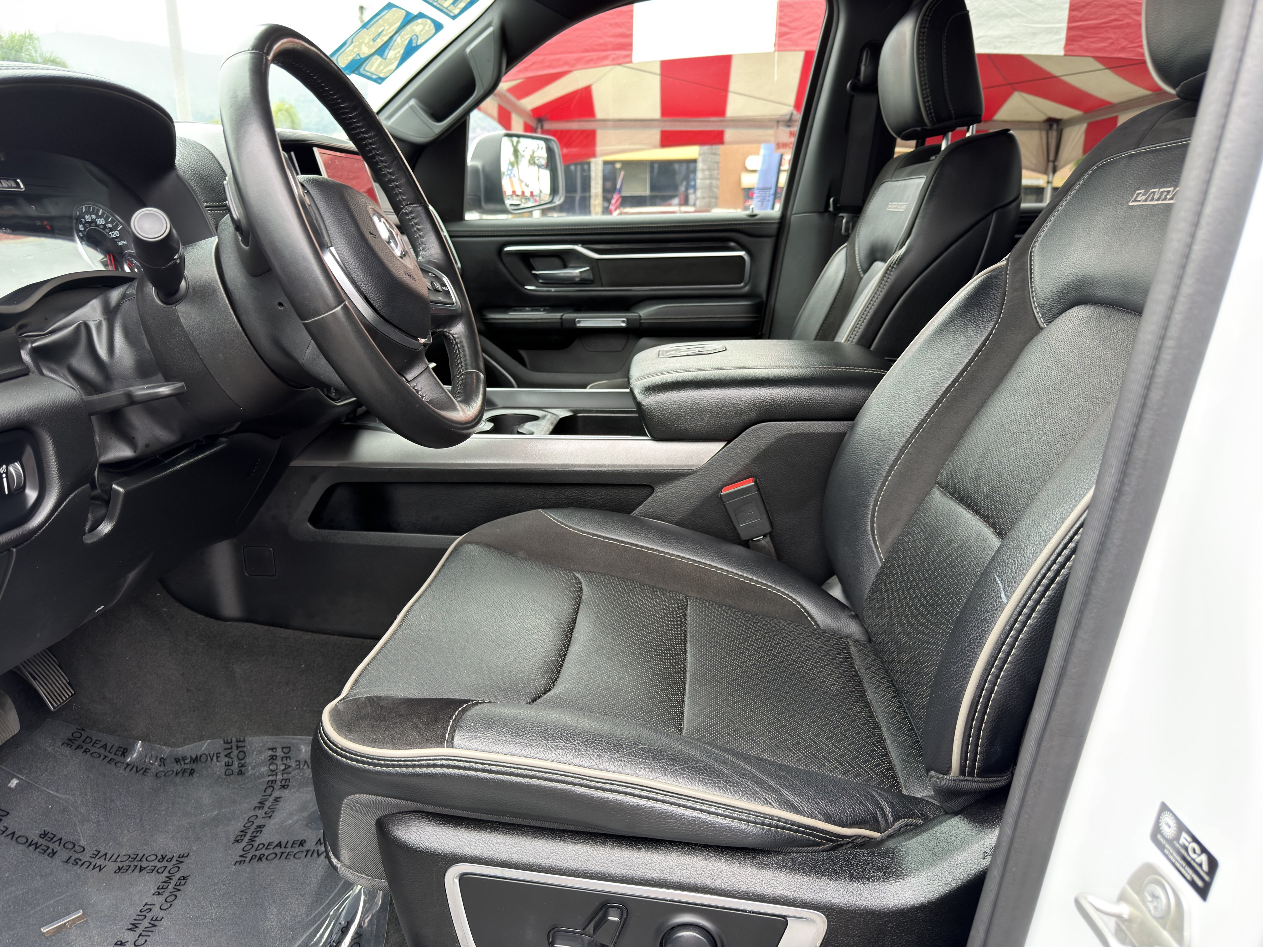 Used 2024 RAM 1500 Laramie AWD/4WD image 23