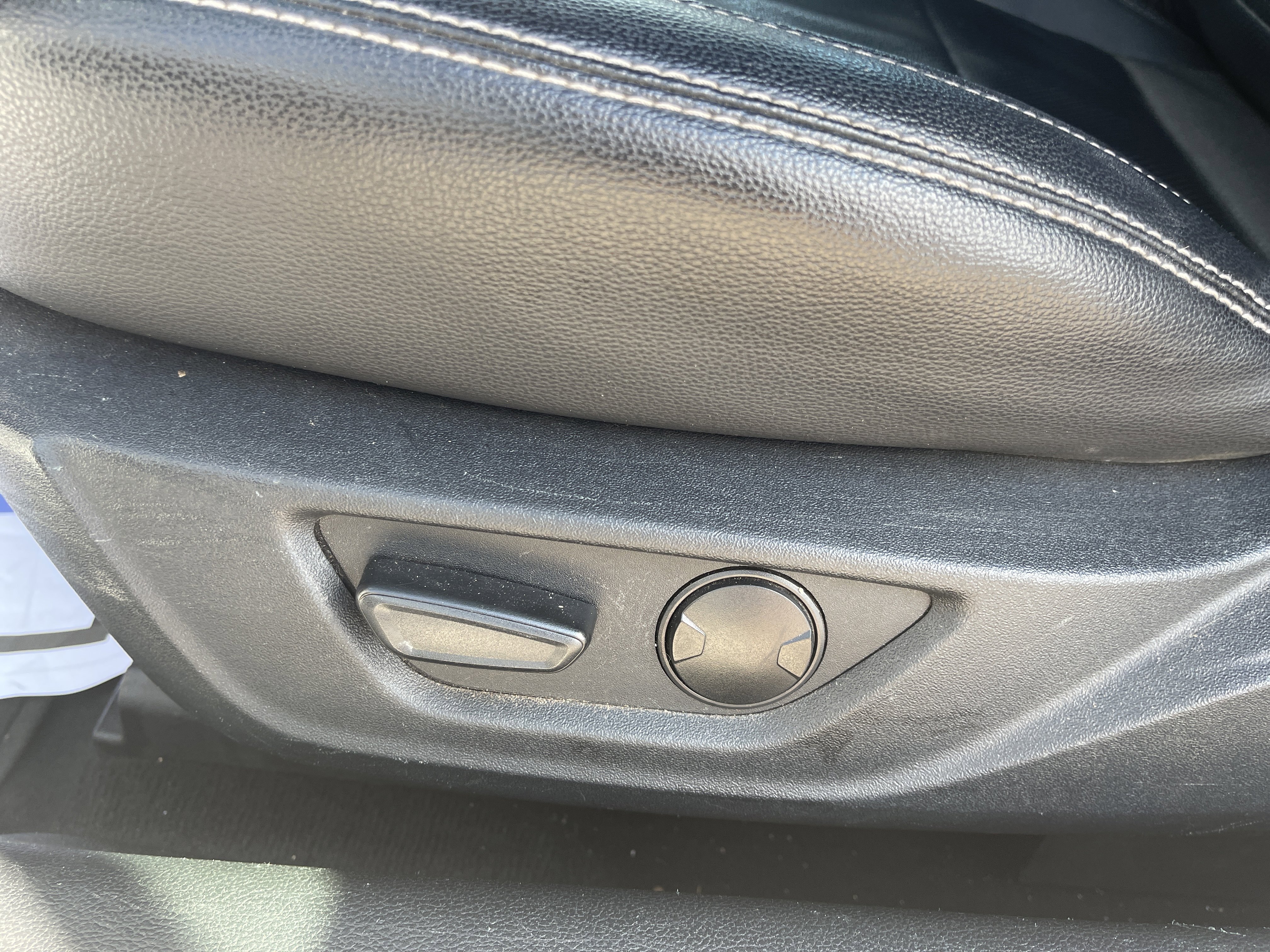 Used 2022 Ford Mustang Premium image 37