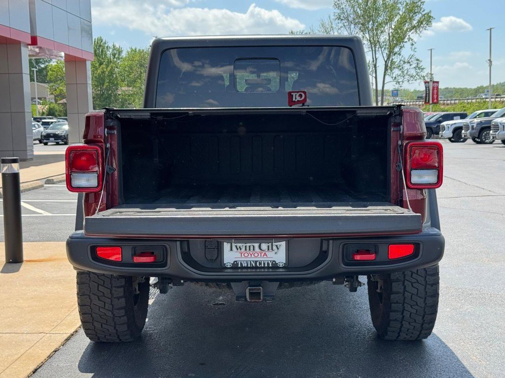 Used 2021 Jeep Gladiator Rubicon AWD/4WD image 4
