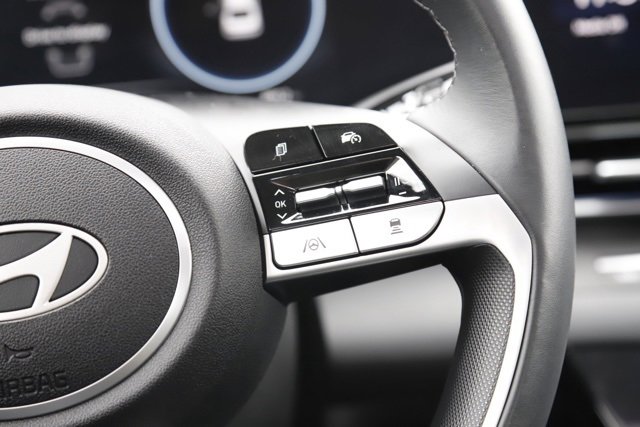 Certified 2024 Hyundai Elantra SEL w/ Convenience Package image 22