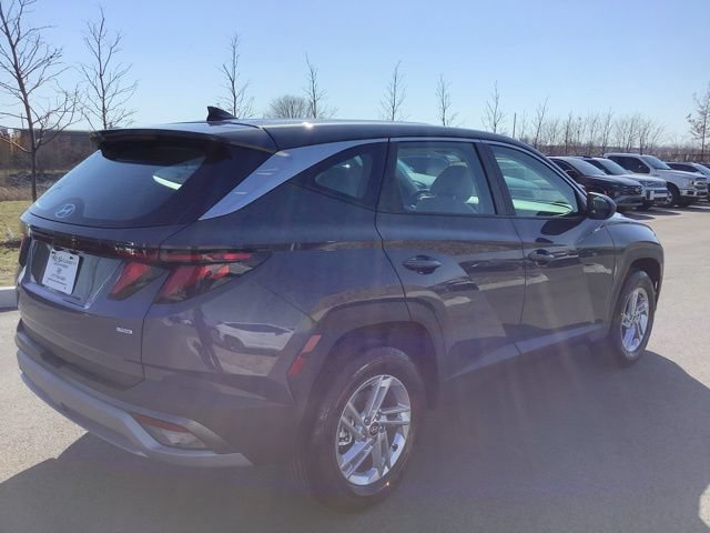 Certified 2025 Hyundai Tucson SE AWD/4WD image 6