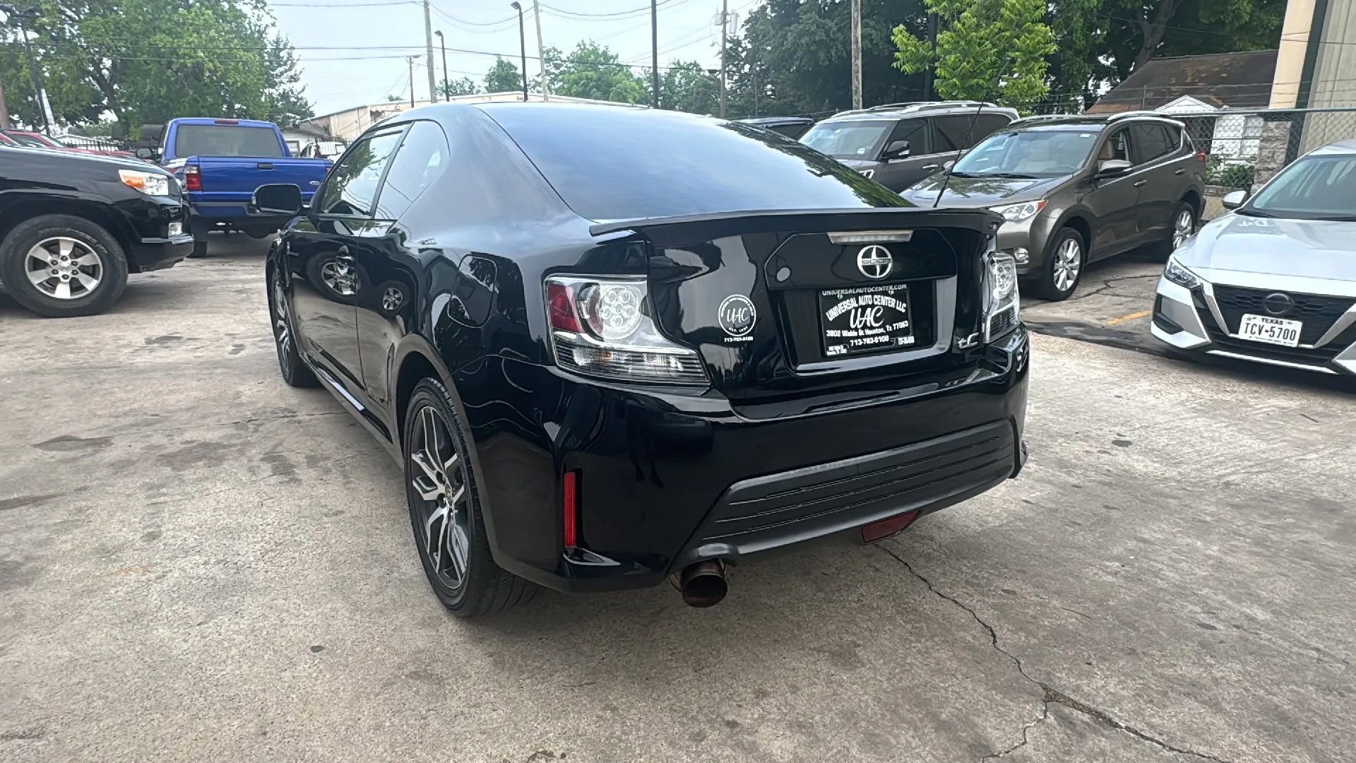 Used 2015 Scion tC FWD image 5