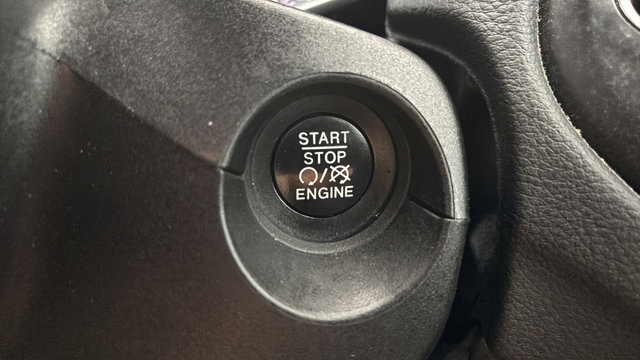 Used 2018 Jeep Compass Latitude w/ Popular Equipment Group FWD image 21