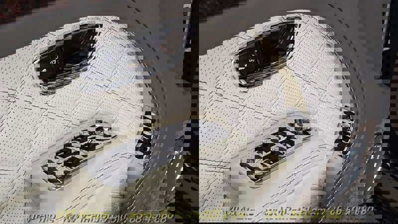 Used 2013 Bentley Mulsanne RWD image 17