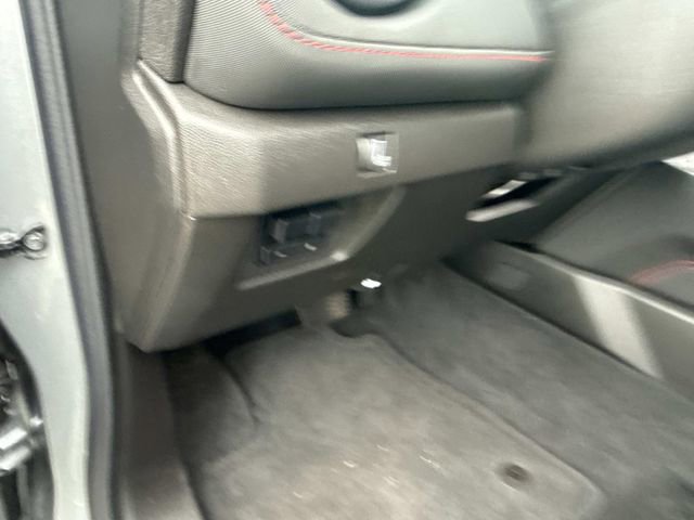 Used 2024 Chevrolet Colorado Z71 w/ Z71 Convenience Package 2 image 22