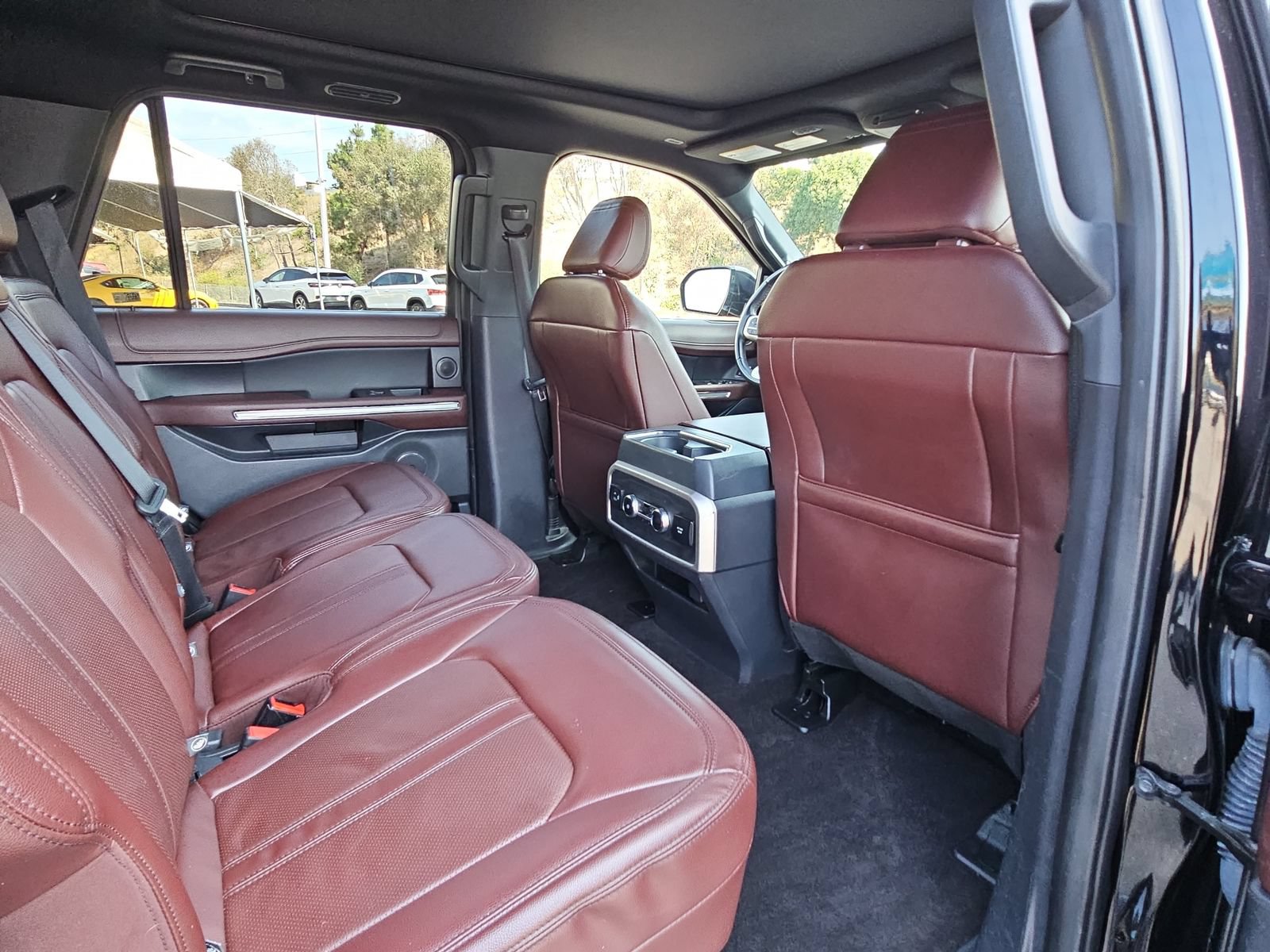 Used 2022 Ford Expedition Limited AWD/4WD image 11