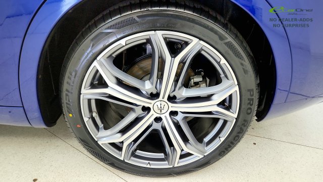 Used 2023 Maserati Levante GT AWD/4WD image 85