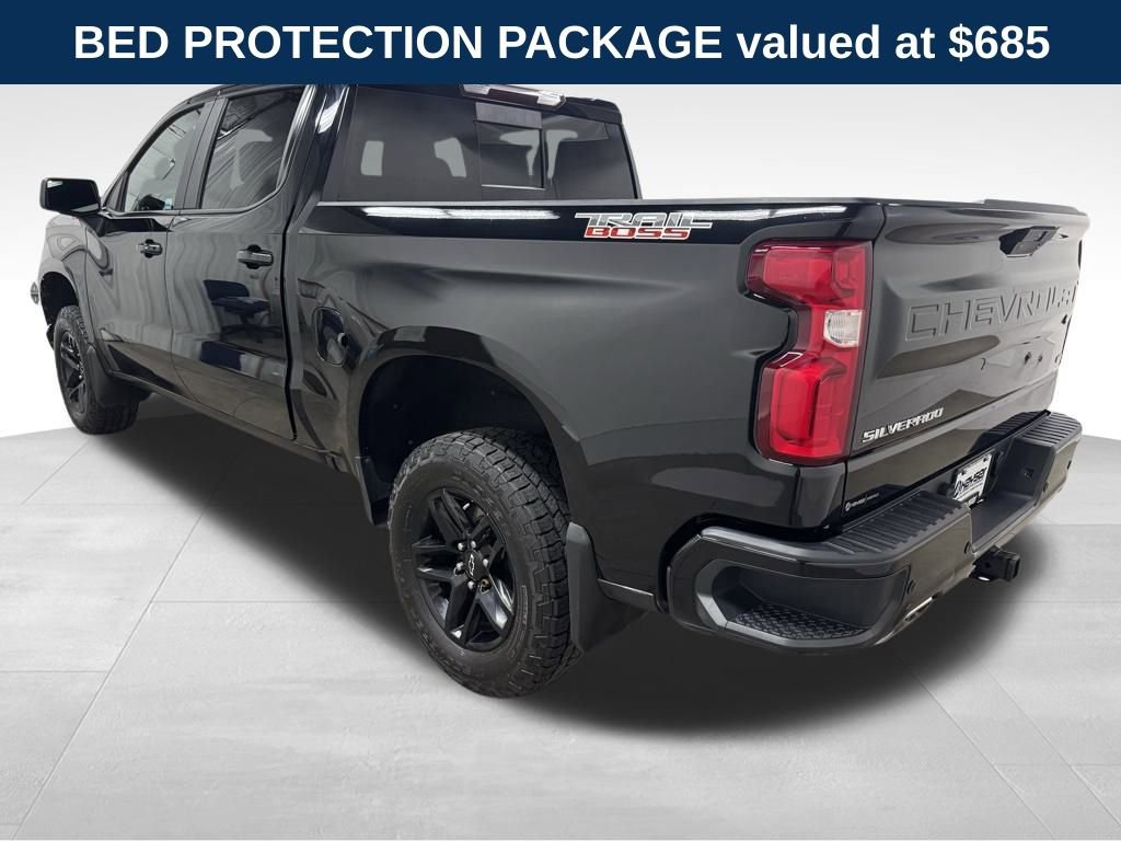 Used 2020 Chevrolet Silverado 1500 LT Trail Boss image 9