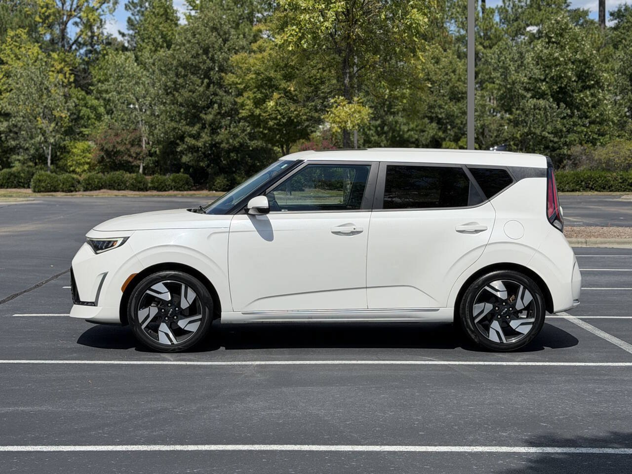 Used 2023 Kia Soul GT-Line w/ GT-Line Technology Package FWD image 4