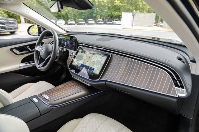 Used 2025 Mercedes-Benz E 350 4MATIC Sedan w/ Winter Package image 24