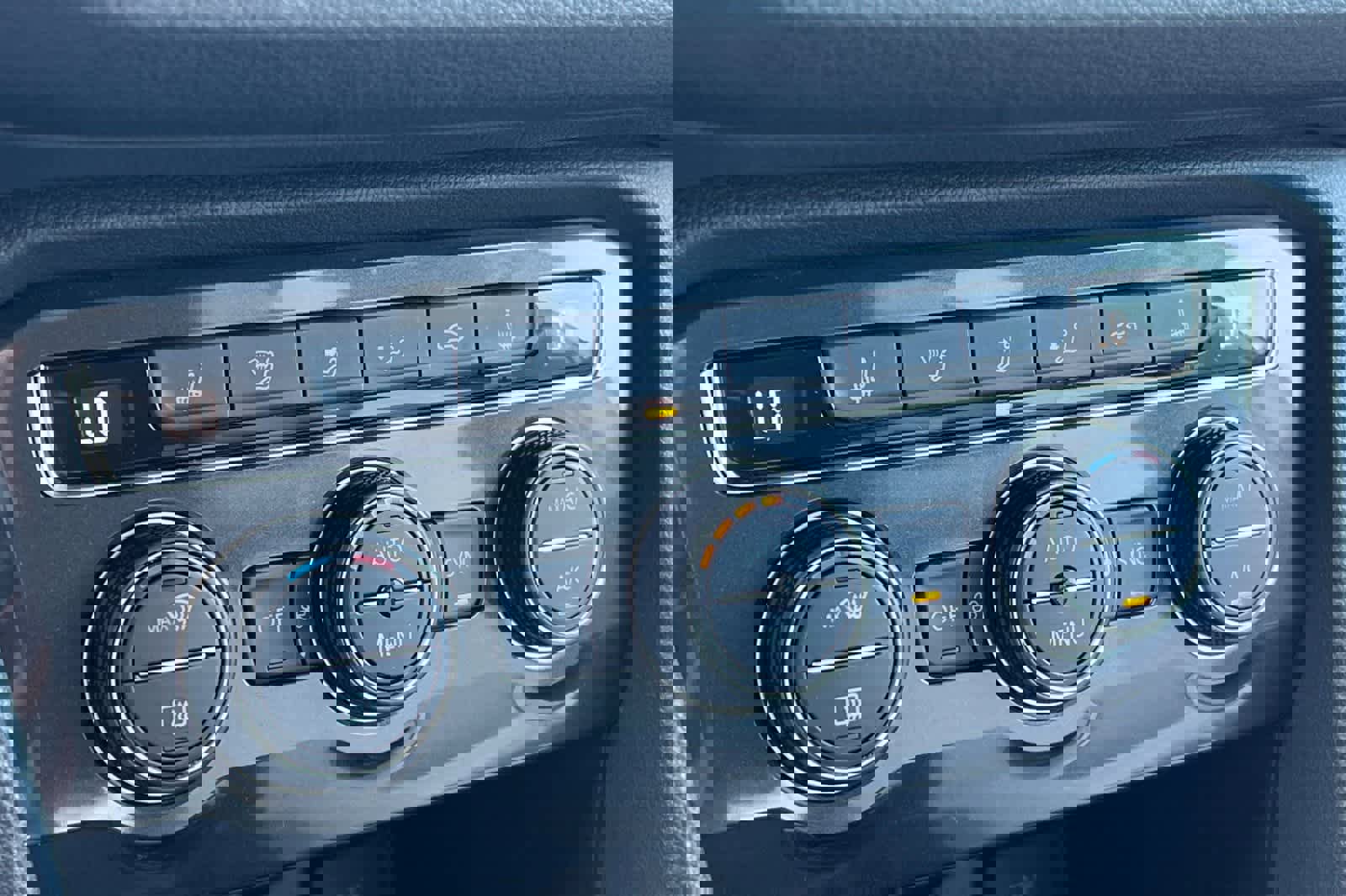 Used 2019 Volkswagen Tiguan SE image 21