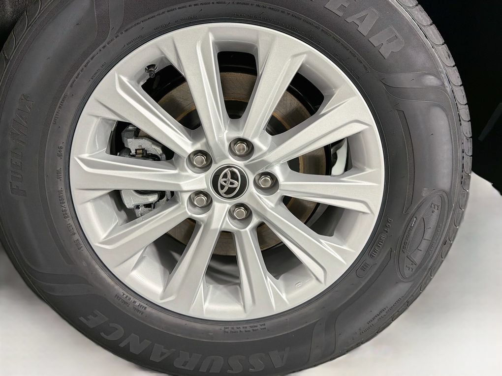 New 2026 Toyota Grand Highlander FWD image 31