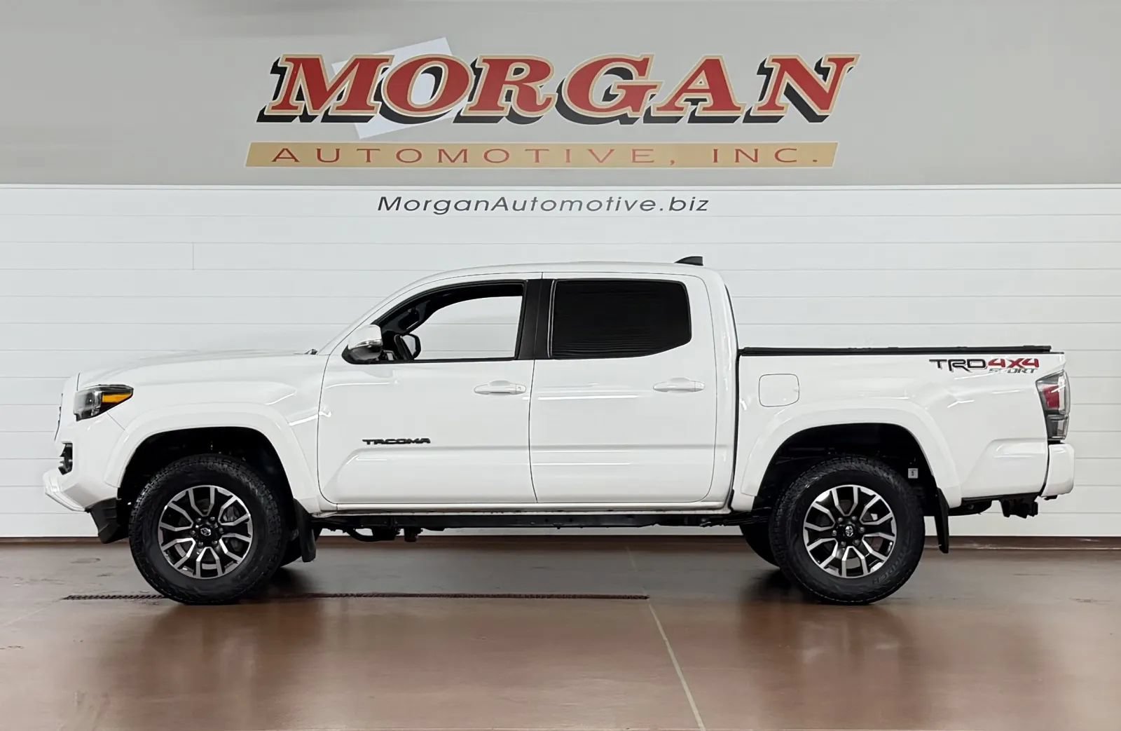 Used 2023 Toyota Tacoma TRD Sport AWD/4WD image 7