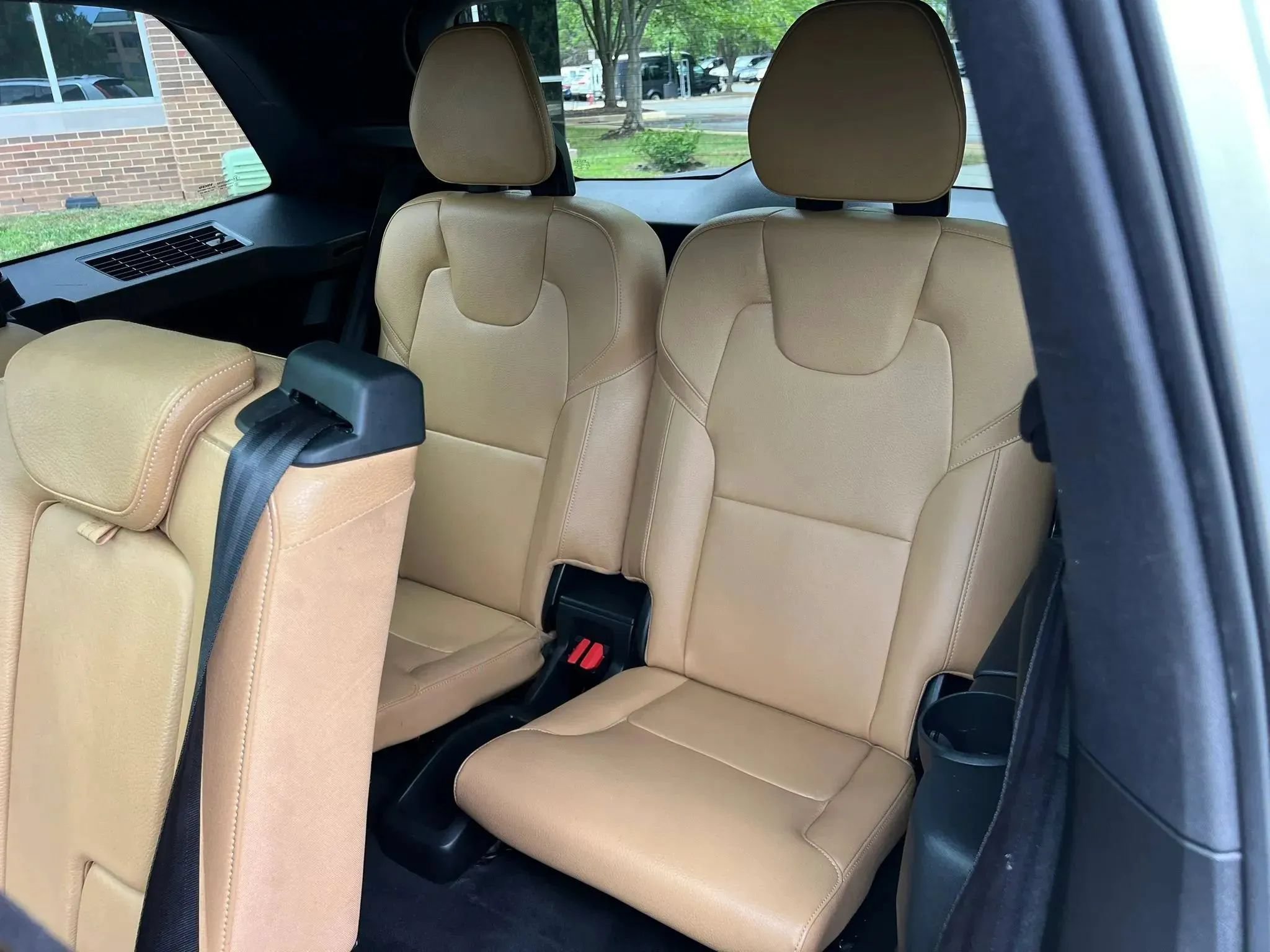 Used 2017 Volvo XC90 T6 Momentum w/ Vision Package AWD/4WD image 20