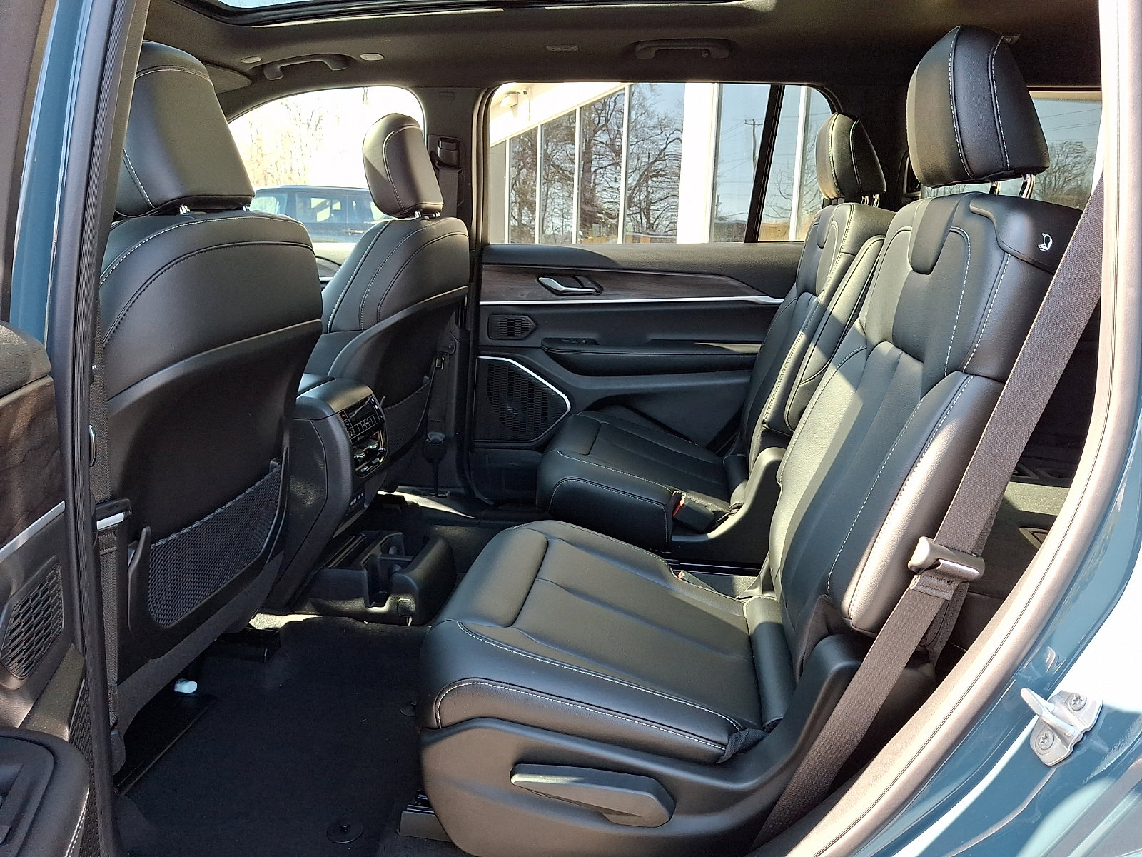 New 2026 Jeep Grand Cherokee L Limited image 6