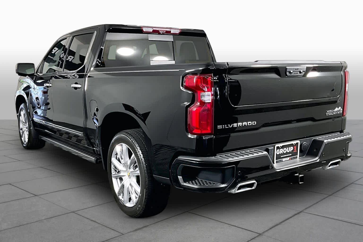 Used 2024 Chevrolet Silverado 1500 High Country w/ High Country Premium Package AWD/4WD image 22
