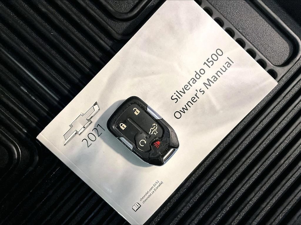 Used 2021 Chevrolet Silverado 1500 RST w/ Z71 Off-Road Package AWD/4WD image 31