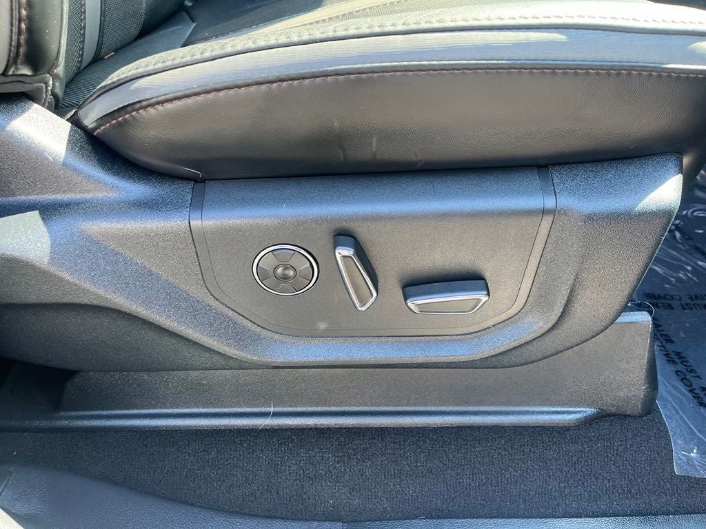 Used 2019 Ford F250 Platinum w/ Platinum Ultimate Package AWD/4WD image 21