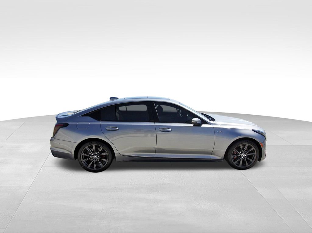 New 2026 Cadillac CT5 V image 5