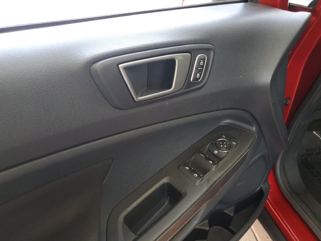 Used 2021 Ford EcoSport SE w/ SE Convenience Package FWD image 21