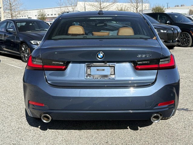 Used 2025 BMW 330i Sedan image 4