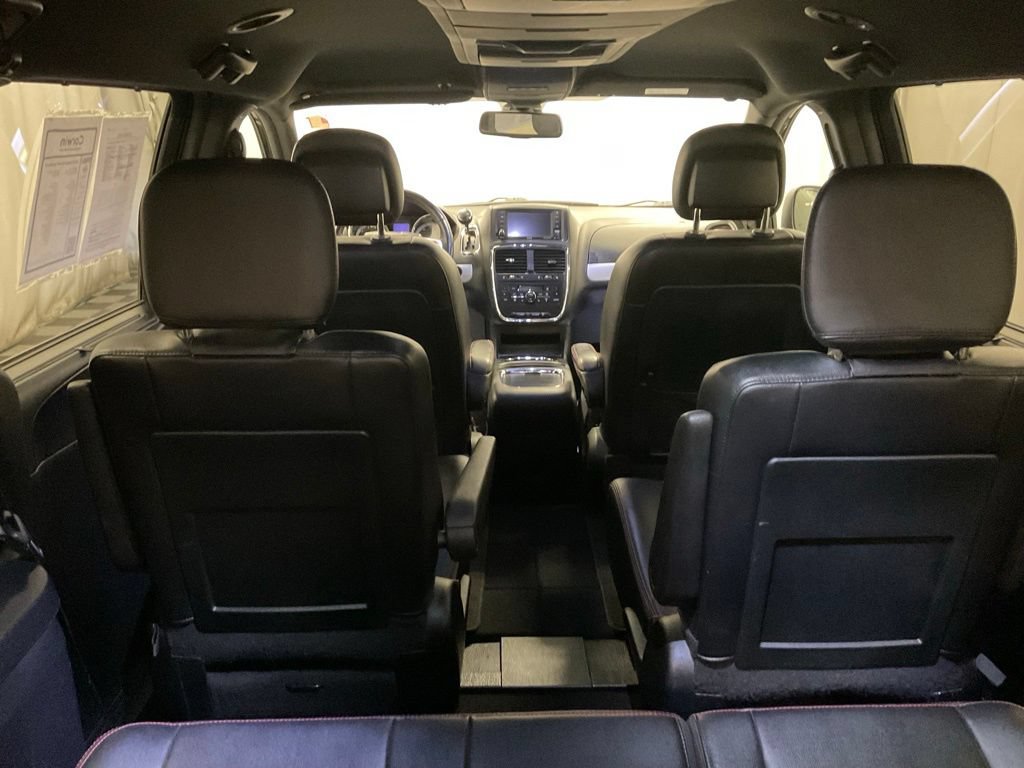 Used 2018 Dodge Grand Caravan GT FWD image 22