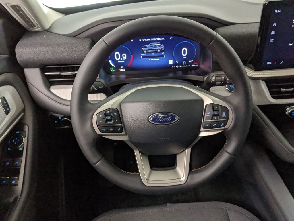 New 2025 Ford Explorer Active image 16