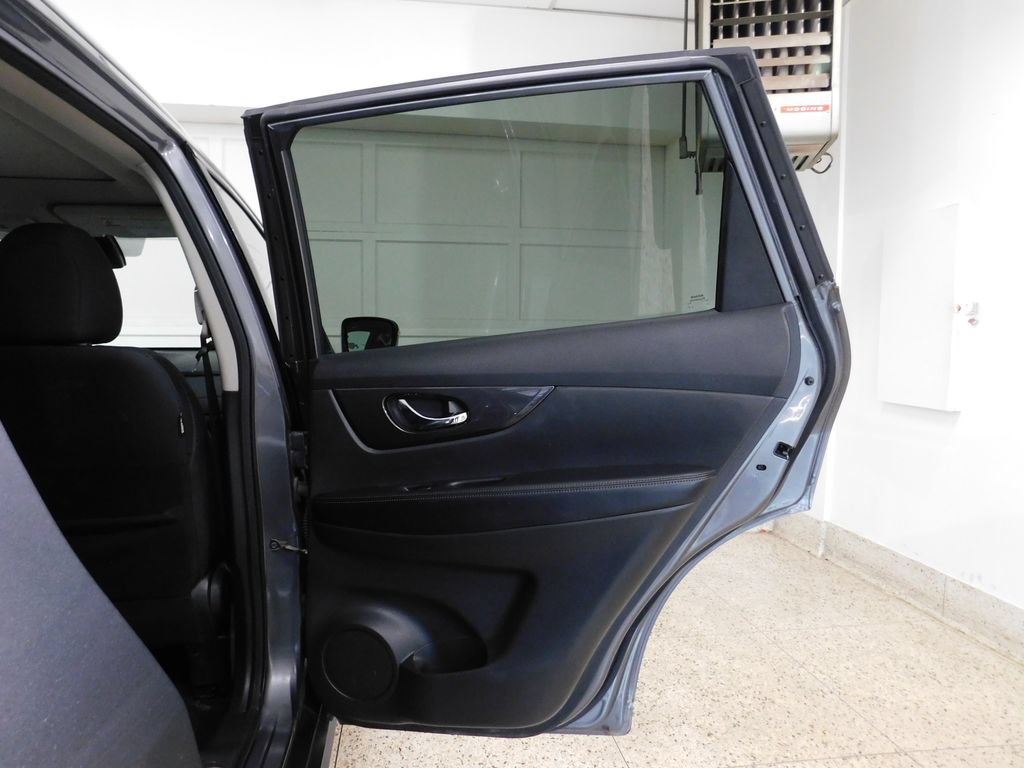 Used 2020 Nissan Rogue SV AWD/4WD image 60