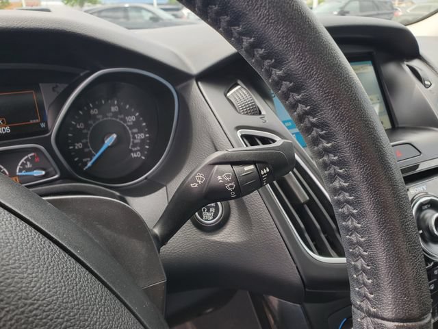 Used 2018 Ford Focus Titanium FWD image 17