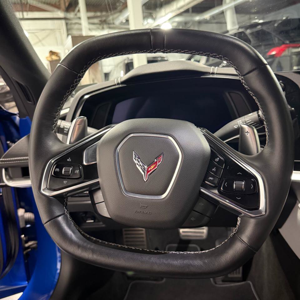 Used 2022 Chevrolet Corvette Stingray Preferred Conv w/ Z51 Performance Package RWD image 8