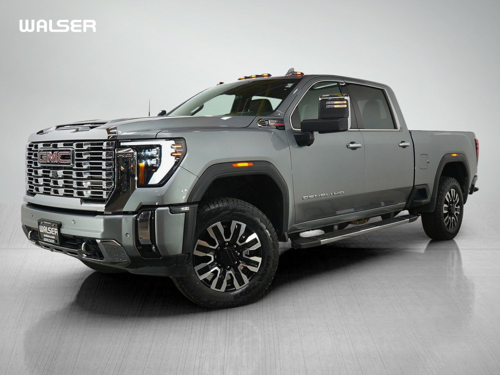 Used 2025 GMC Sierra 2500 Denali w/ Technology Package AWD/4WD image 1