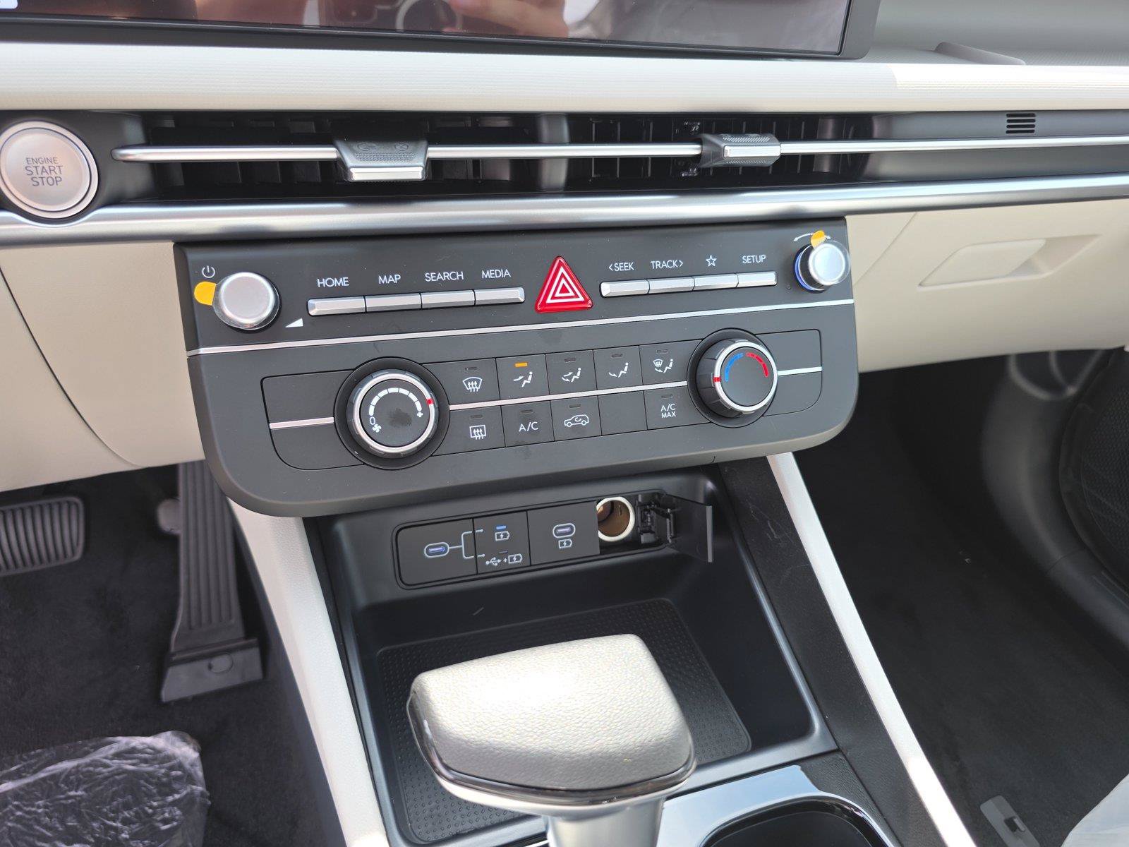 New 2026 Hyundai Tucson SE AWD/4WD image 17