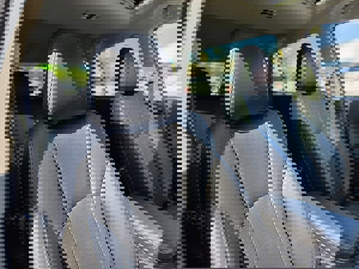 Used 2022 Subaru Outback Limited image 11