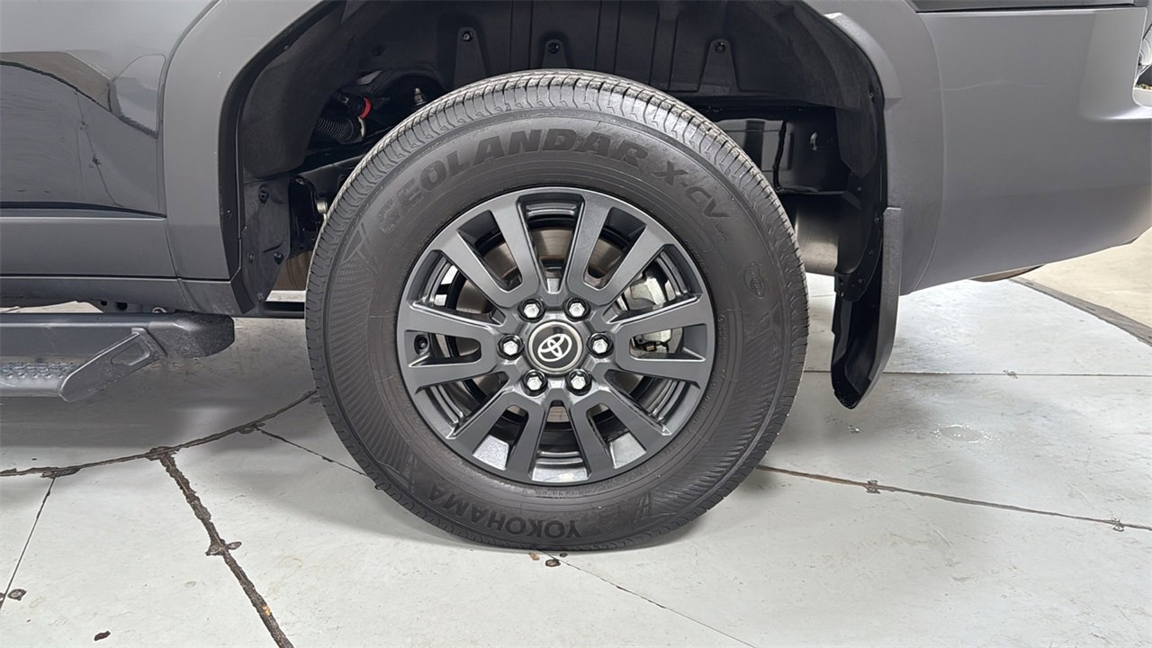 Used 2024 Toyota Land Cruiser image 23