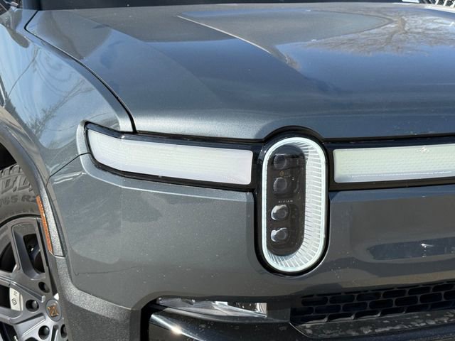 Used 2024 Rivian R1S Adventure image 3