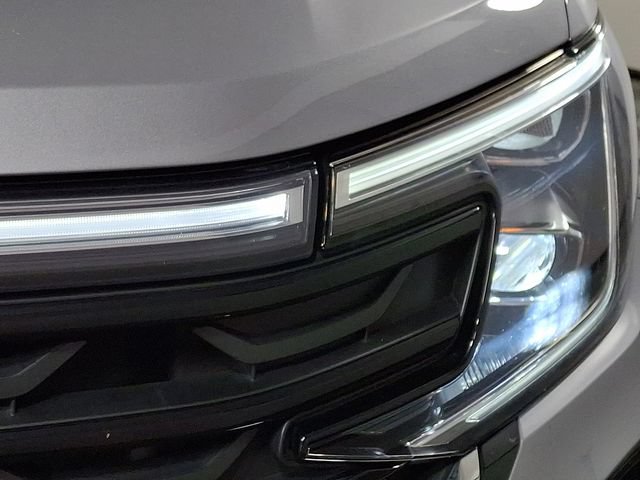 Used 2024 Volkswagen Atlas Cross Sport SE AWD/4WD image 12