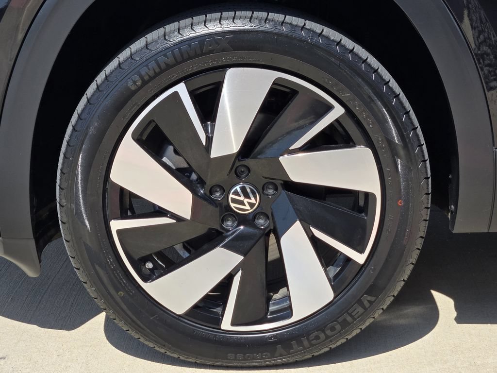 Used 2024 Volkswagen Atlas Cross Sport SEL AWD/4WD image 8