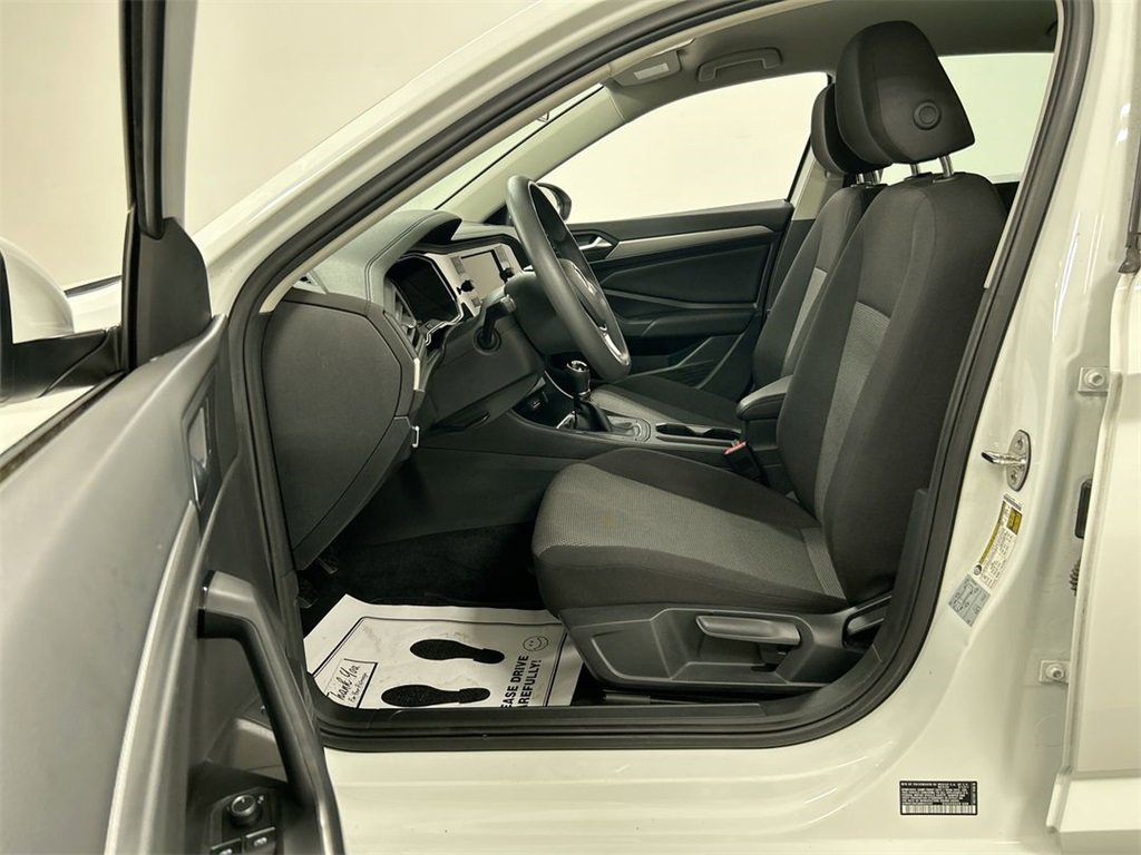 Used 2021 Volkswagen Jetta S image 9