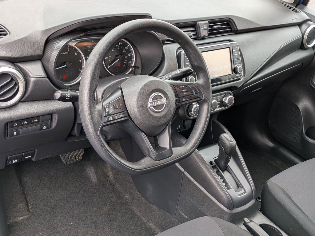Used 2023 Nissan Versa S w/ Trunk Package image 10