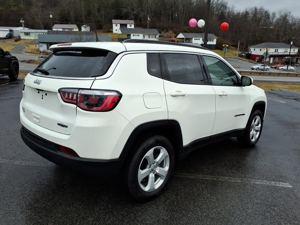 Used 2019 Jeep Compass Latitude w/ Cold Weather Group AWD/4WD image 8