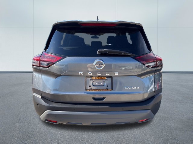 Used 2021 Nissan Rogue SV AWD/4WD image 3