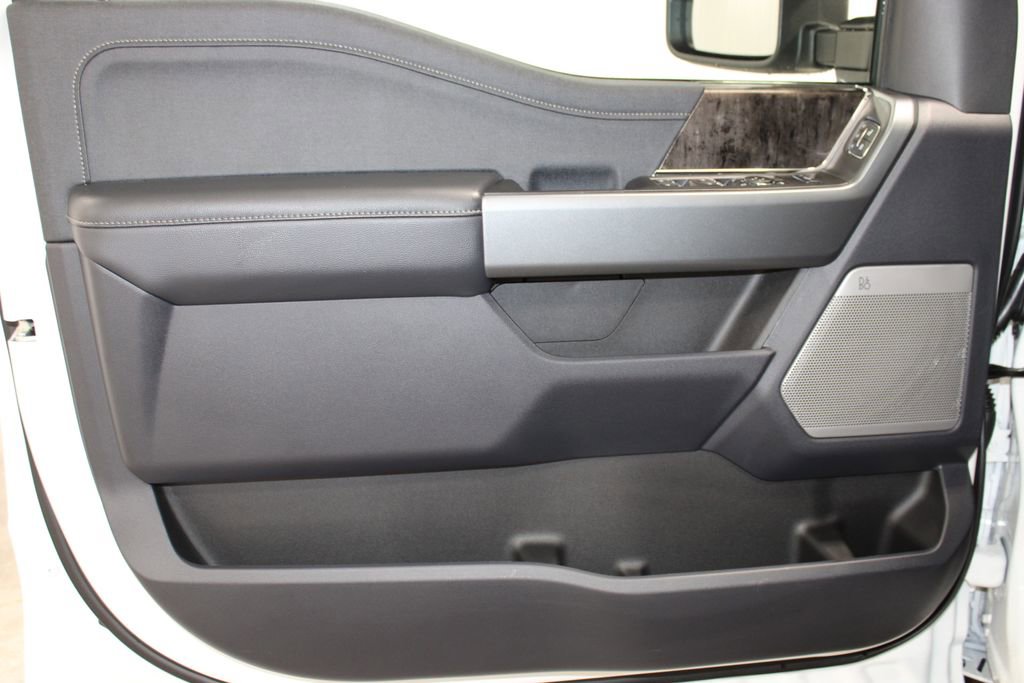 New 2025 Ford F250 Lariat w/ Lariat Ultimate Package image 17