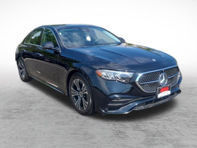 Used 2026 Mercedes-Benz E 350 4MATIC Sedan image 3