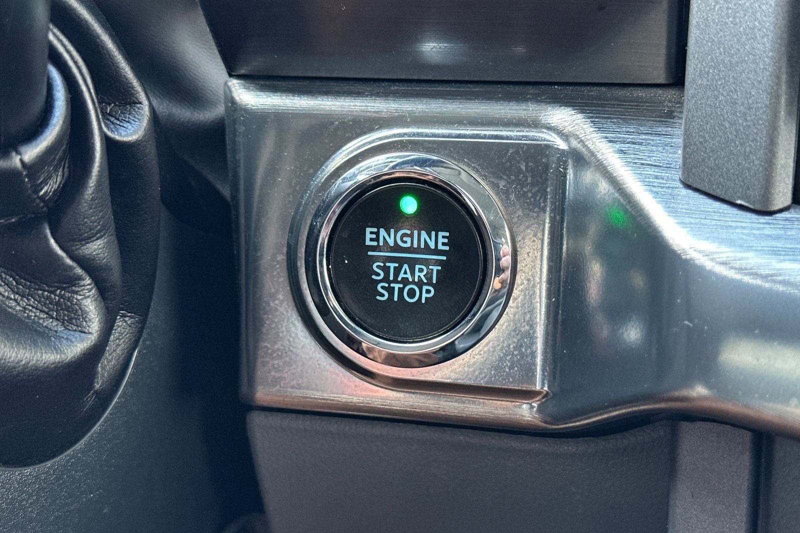 Used 2021 Ford F150 Lariat w/ Trailer Tow Package image 23