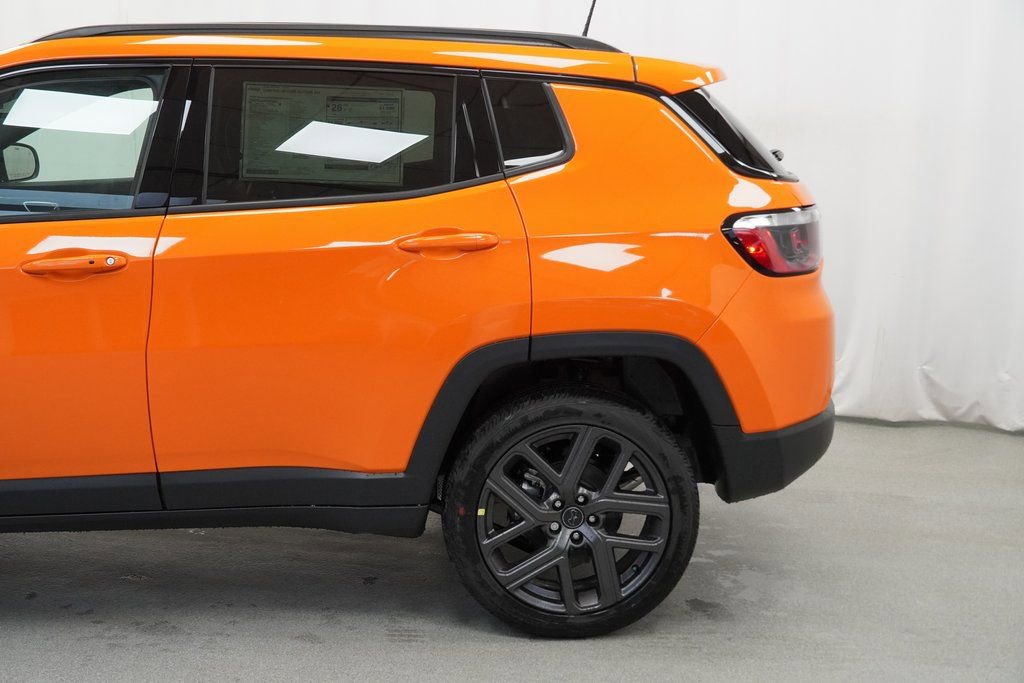 New 2026 Jeep Compass Latitude image 16