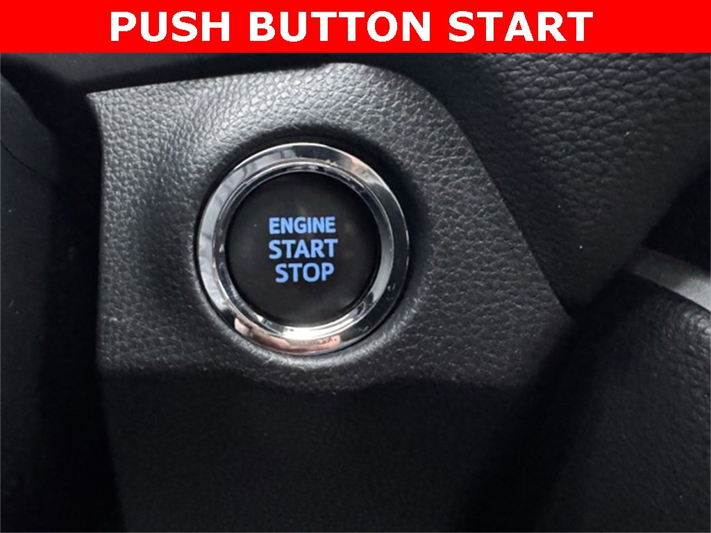 Used 2022 Toyota RAV4 XLE image 26