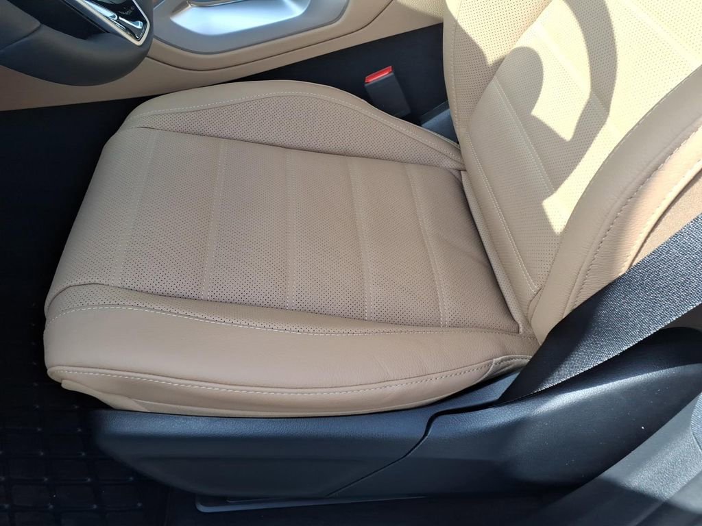 New 2026 Mercedes-Benz GLE 450 4MATIC image 15