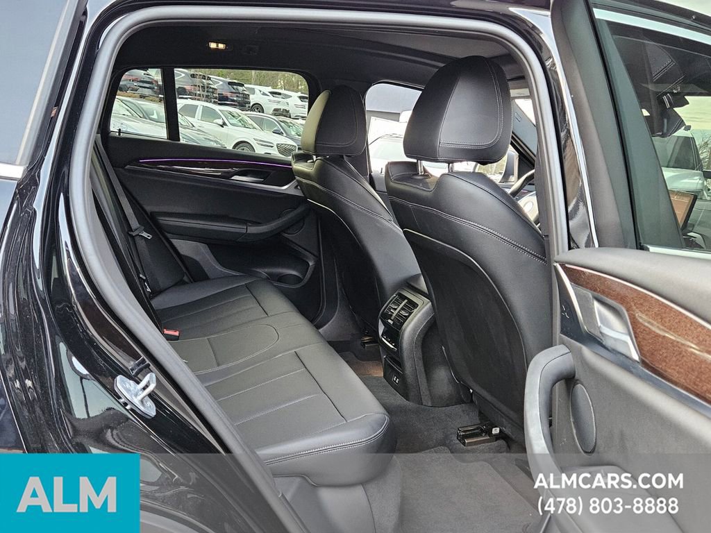 Used 2025 BMW X4 xDrive30i image 17